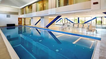 Indendørs pool, opvarmet pool