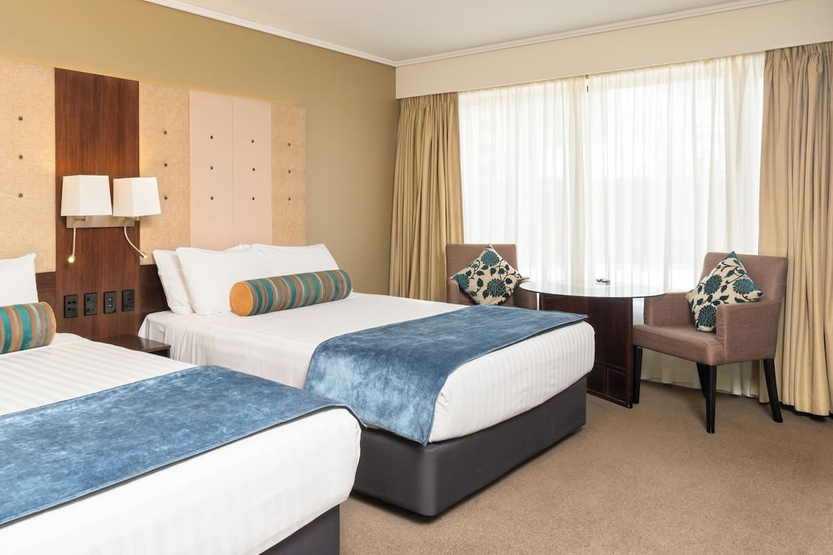 Chambre supérieure, 2 lits doubles | Literie de qualité, lit avec matelas Select Comfort