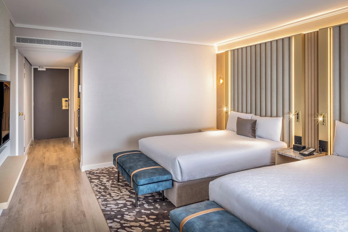 Premium bedding, Select Comfort beds, in-room safe, blackout curtains