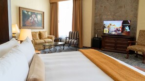 Gran Clase Suite King | Ropa de cama de alta calidad y minibar 