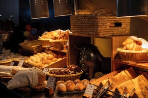 Lunch, dinner and brunch served - Wyndham Costa del Sol Cusco (Cusco)