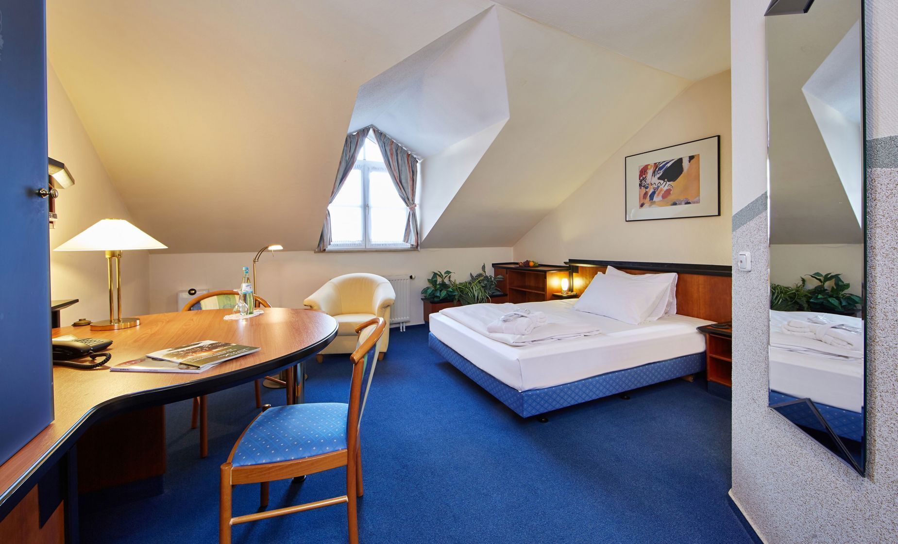 Minibar, desk, laptop workspace, soundproofing