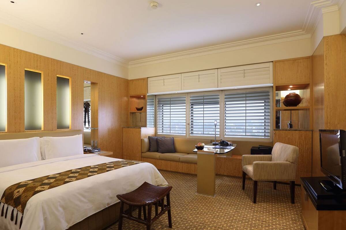 Premium bedding, in-room safe, desk, iron/ironing board (on request)