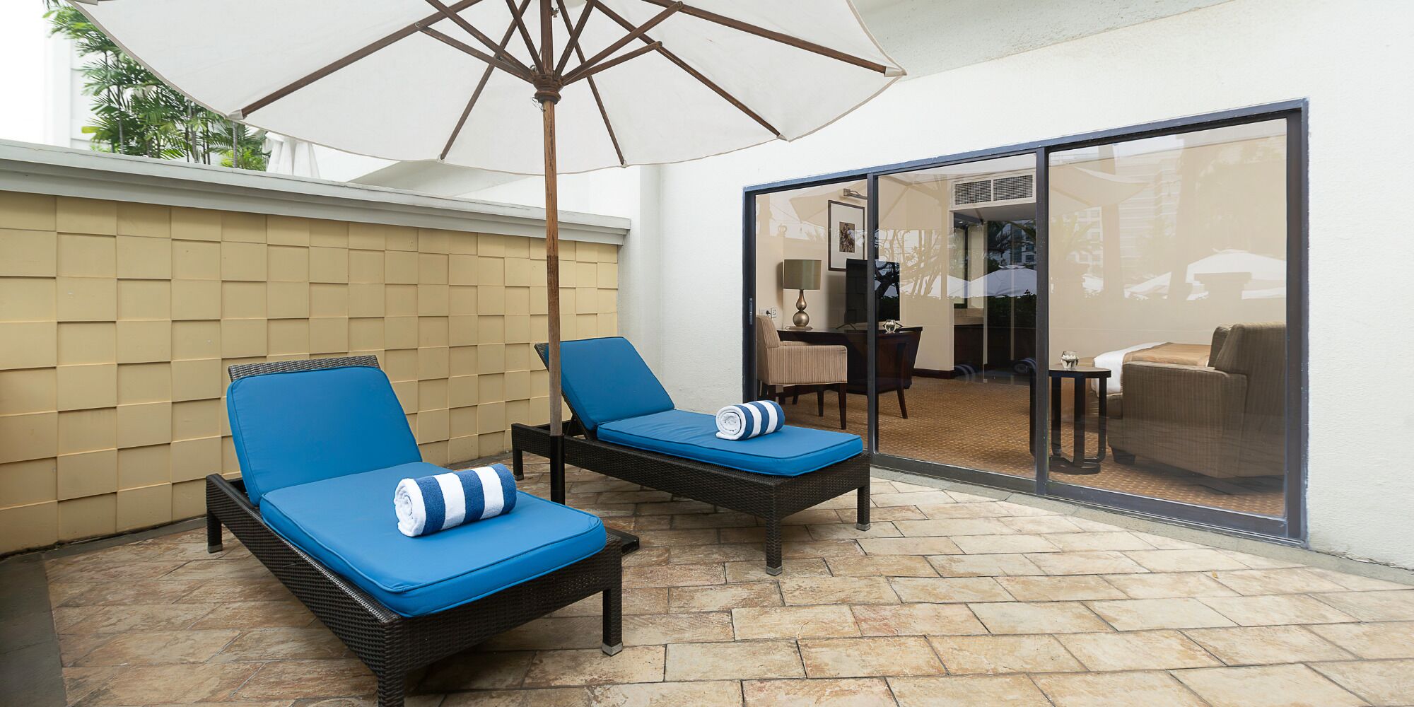 arya club pool terrace | terrace/patio