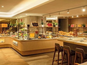 Daily buffet breakfast (EUR 25 per person)