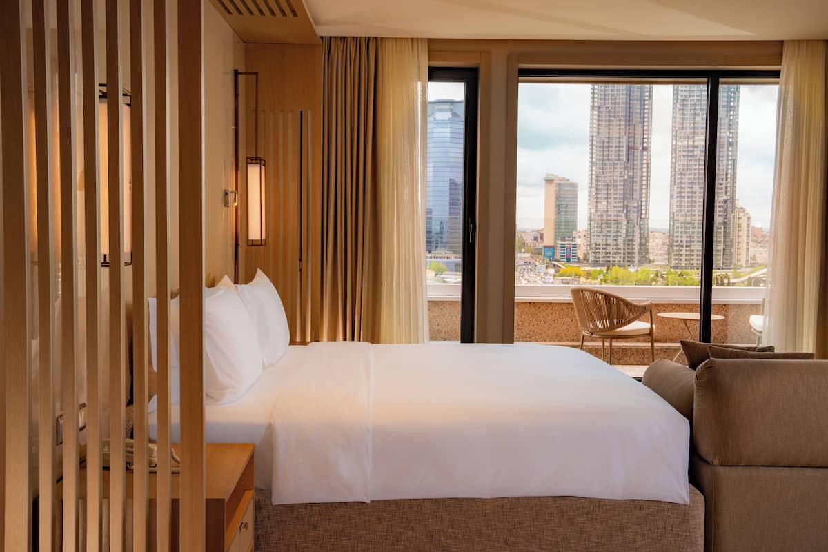 Royal Suite, Multiple Beds (Bosphorus) | Minibar, in-room safe, individually decorated, individually furnished