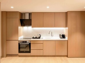 Family Suite, Multiple Beds, Kitchen