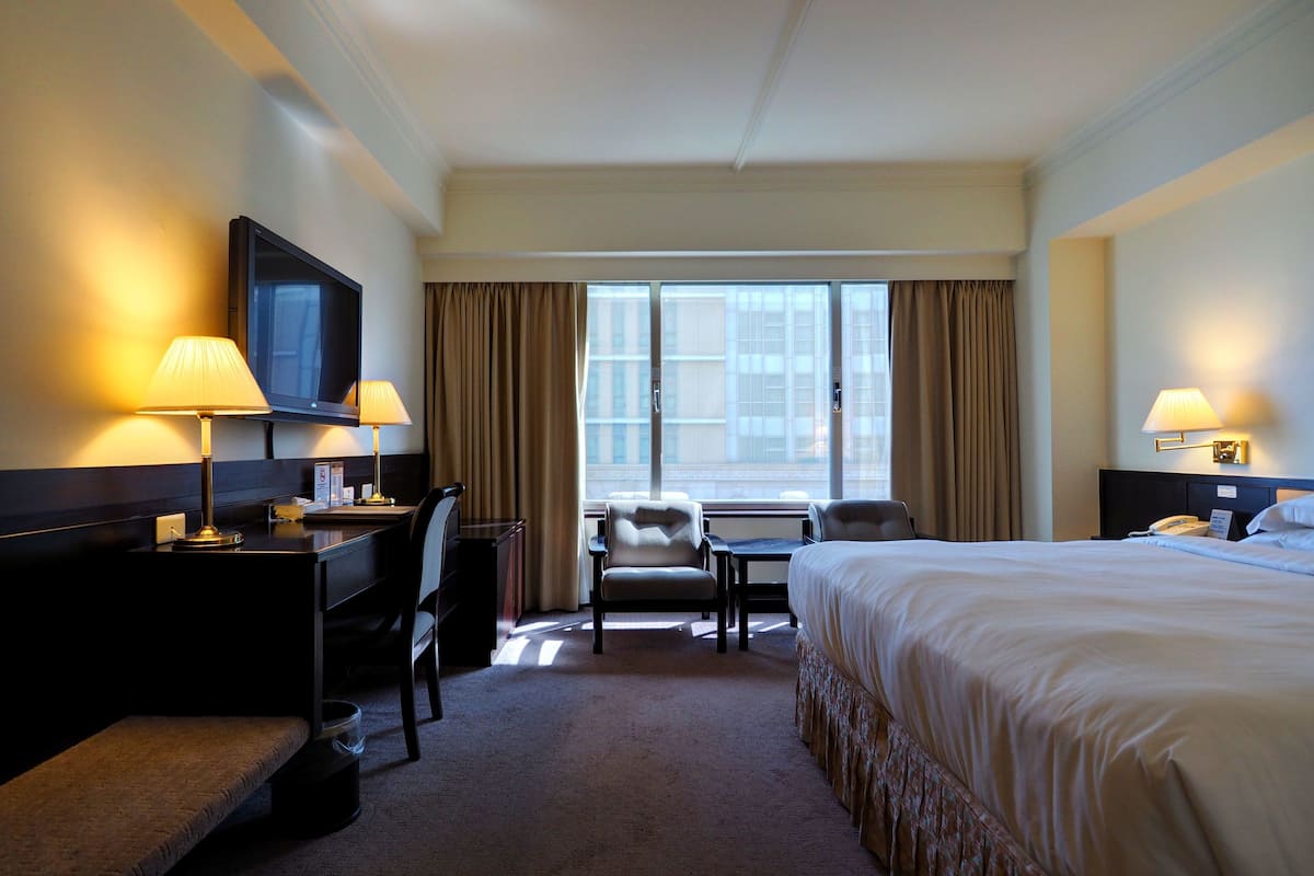 Premium bedding, down duvets, in-room safe, desk