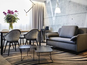 Superior Suite, 1 Queen Bed with Sofa bed | Hypo-allergenic bedding, minibar, in-room safe, desk - Novotel Krakow City West (Kraków)