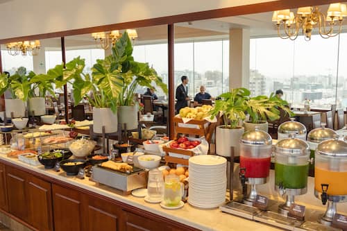 Free daily buffet breakfast