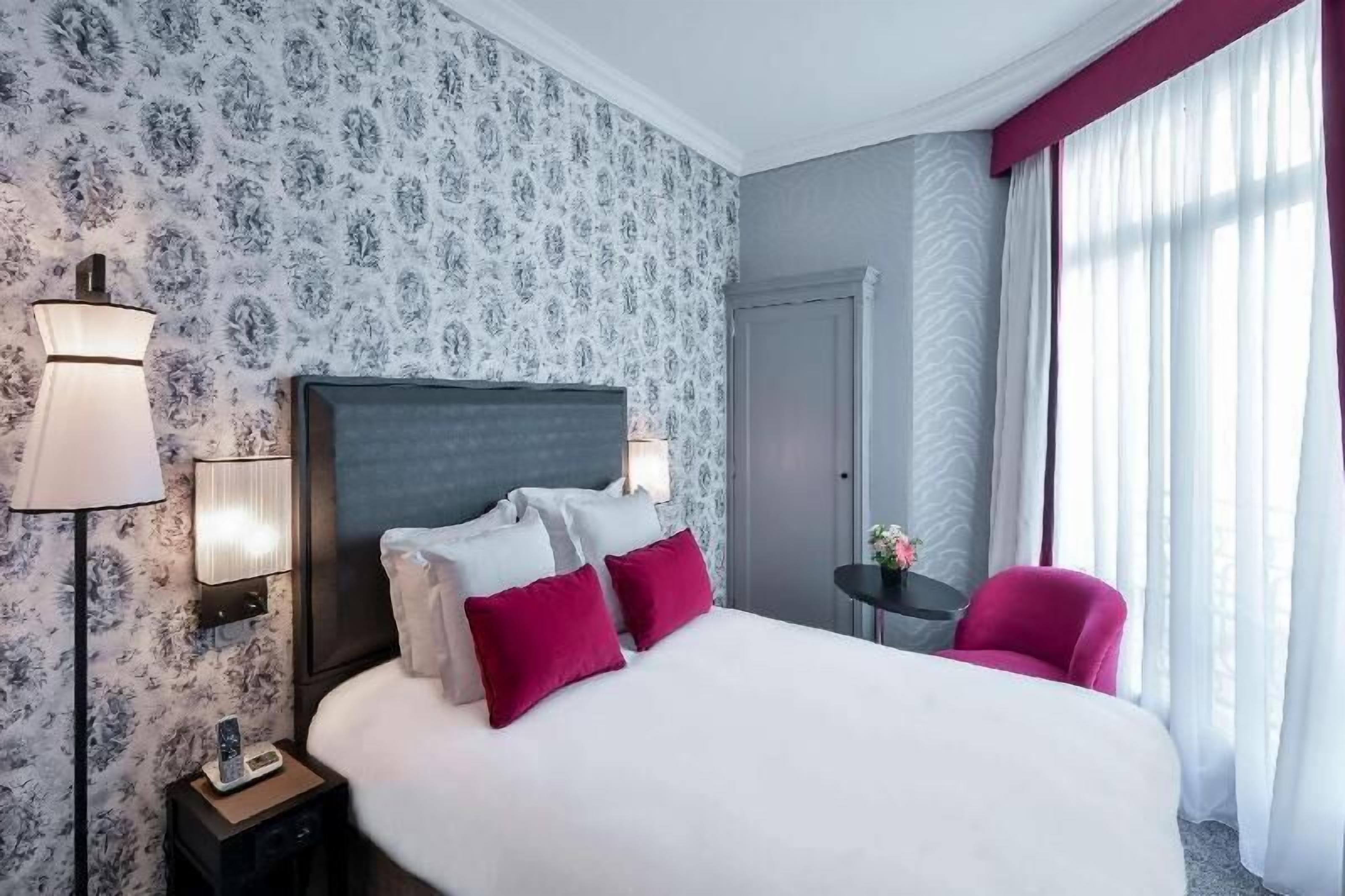 1 bedroom, premium bedding, pillow-top beds, minibar
