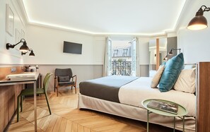 Deluxe Double or Twin Room | Premium bedding, minibar, in-room safe, desk - Hôtel Petit Lafayette (Paris)