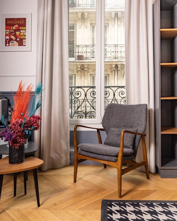 Ropa de cama de alta calidad y minibar