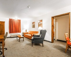 X-Deleted | In-room safe, desk, iron/ironing board, free WiFi