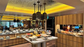 Daily buffet breakfast for a fee