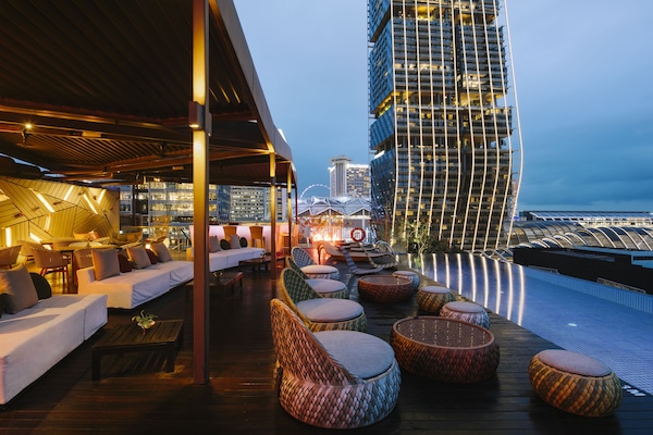 Outdoor pool, sun loungers