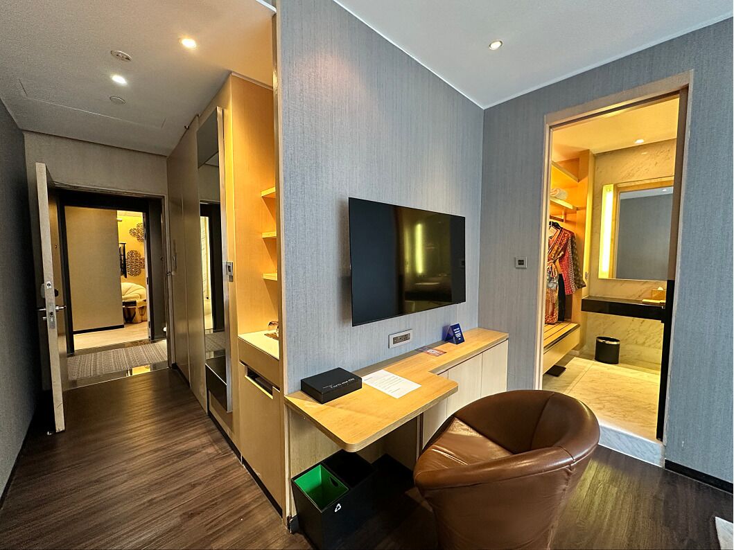 Family Room | Egyptian cotton sheets, premium bedding, free minibar, in-room safe