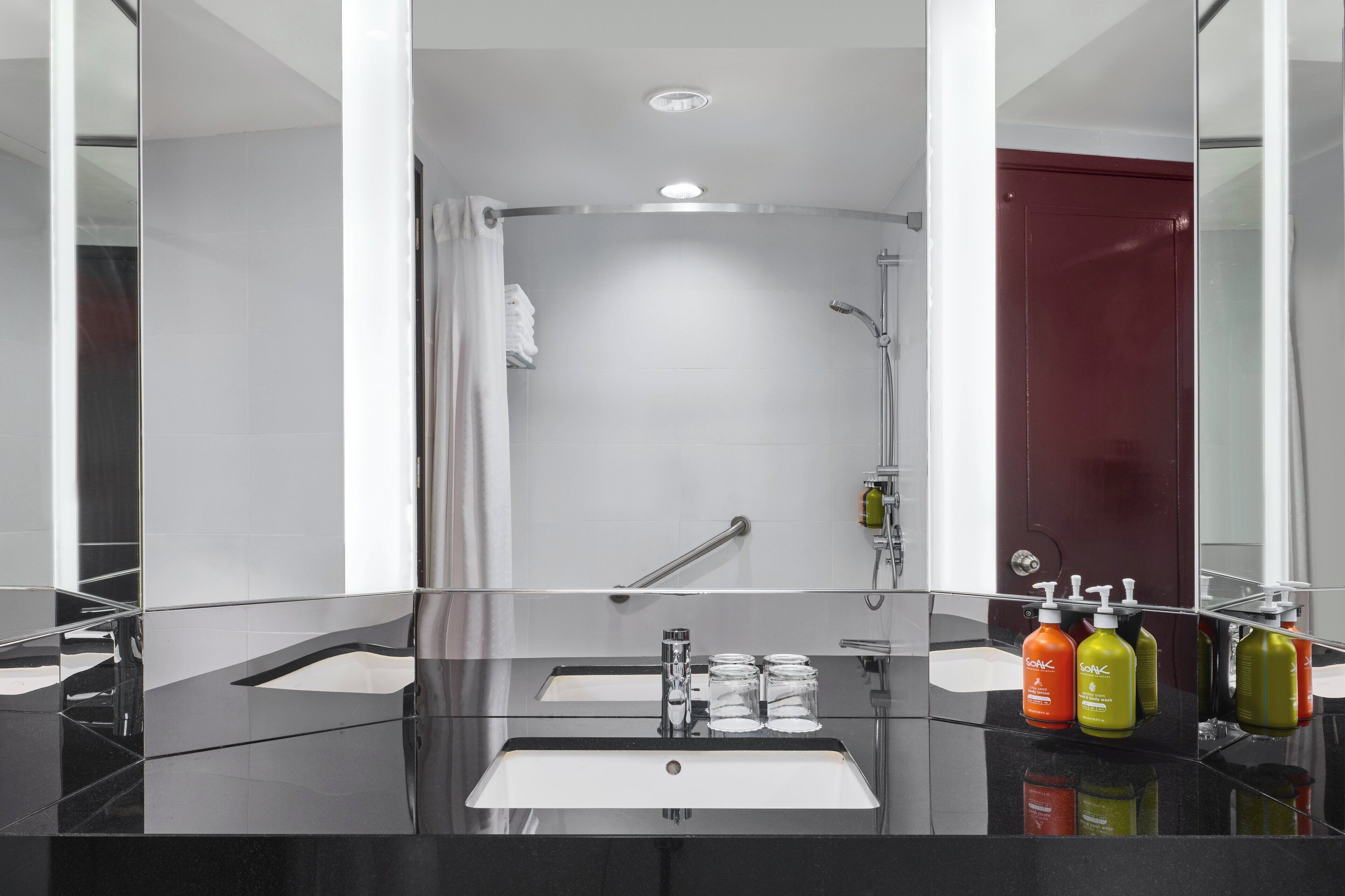 Photo - Holiday Inn Singapore Atrium by IHG