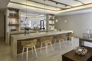 Couples treatment room(s), sauna, hot tub, steam room