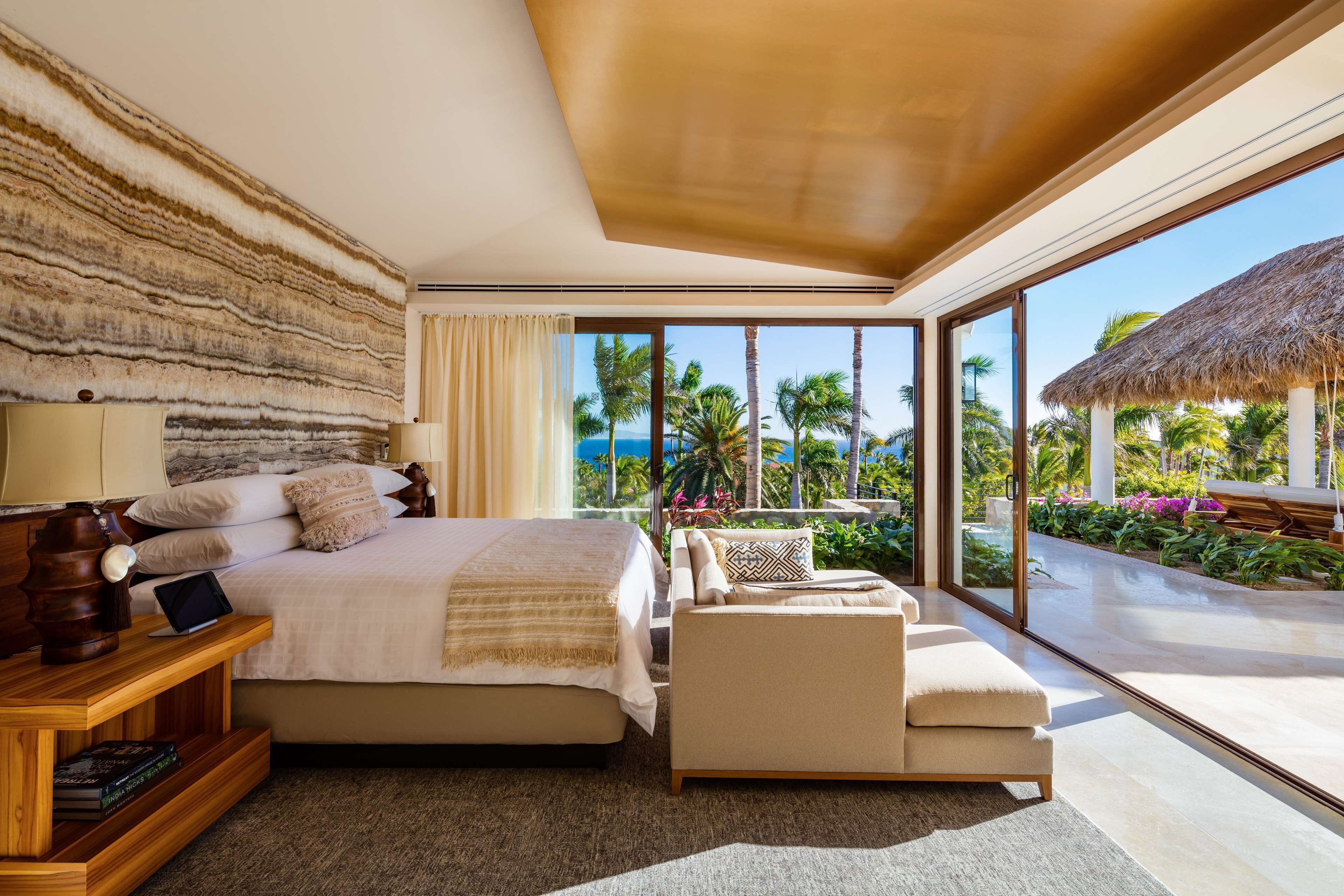 Villa (One) | Egyptian cotton sheets, premium bedding, down comforters, pillowtop beds