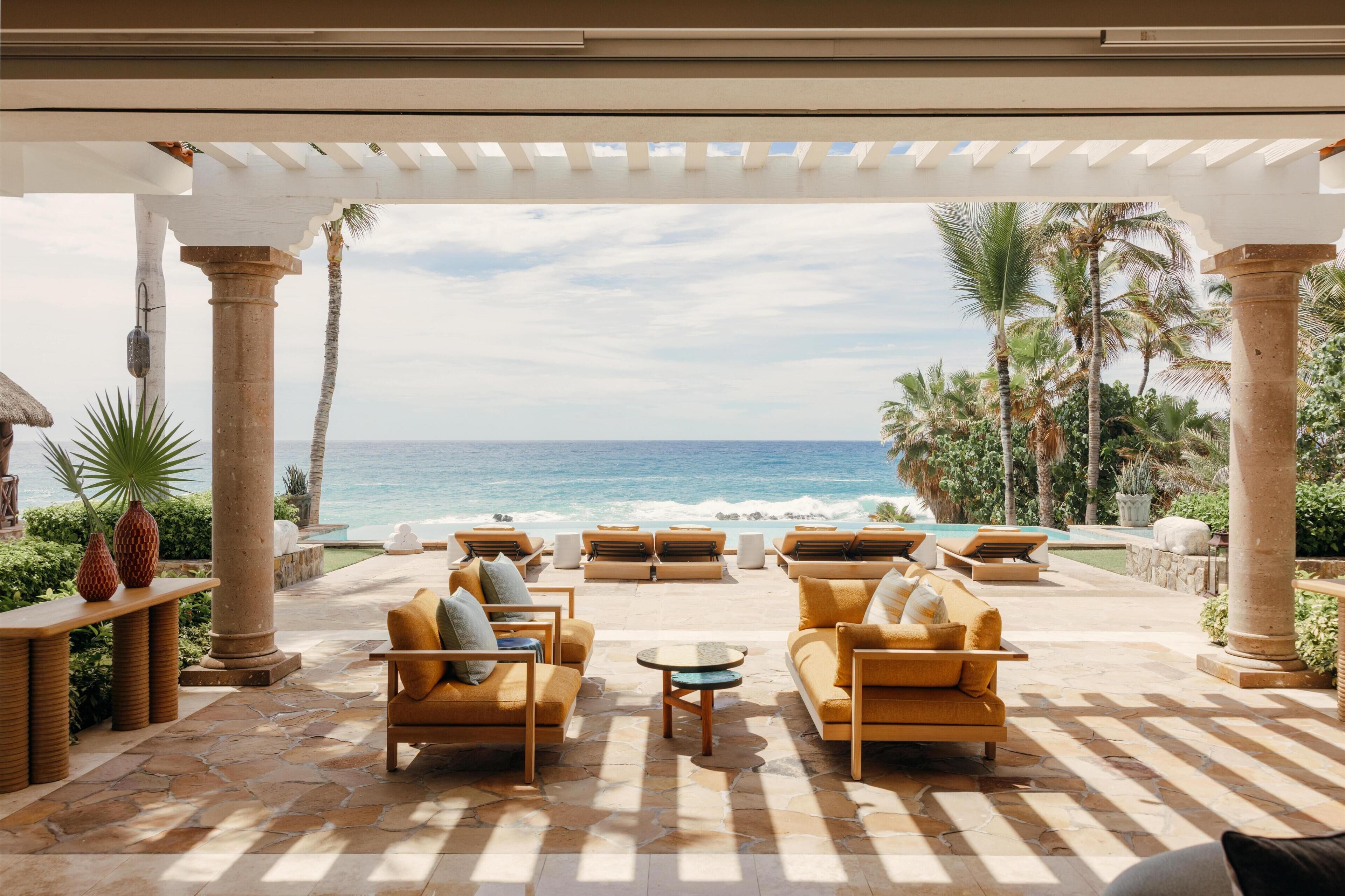 Villa (Cortez) | Egyptian cotton sheets, premium bedding, down comforters, pillowtop beds