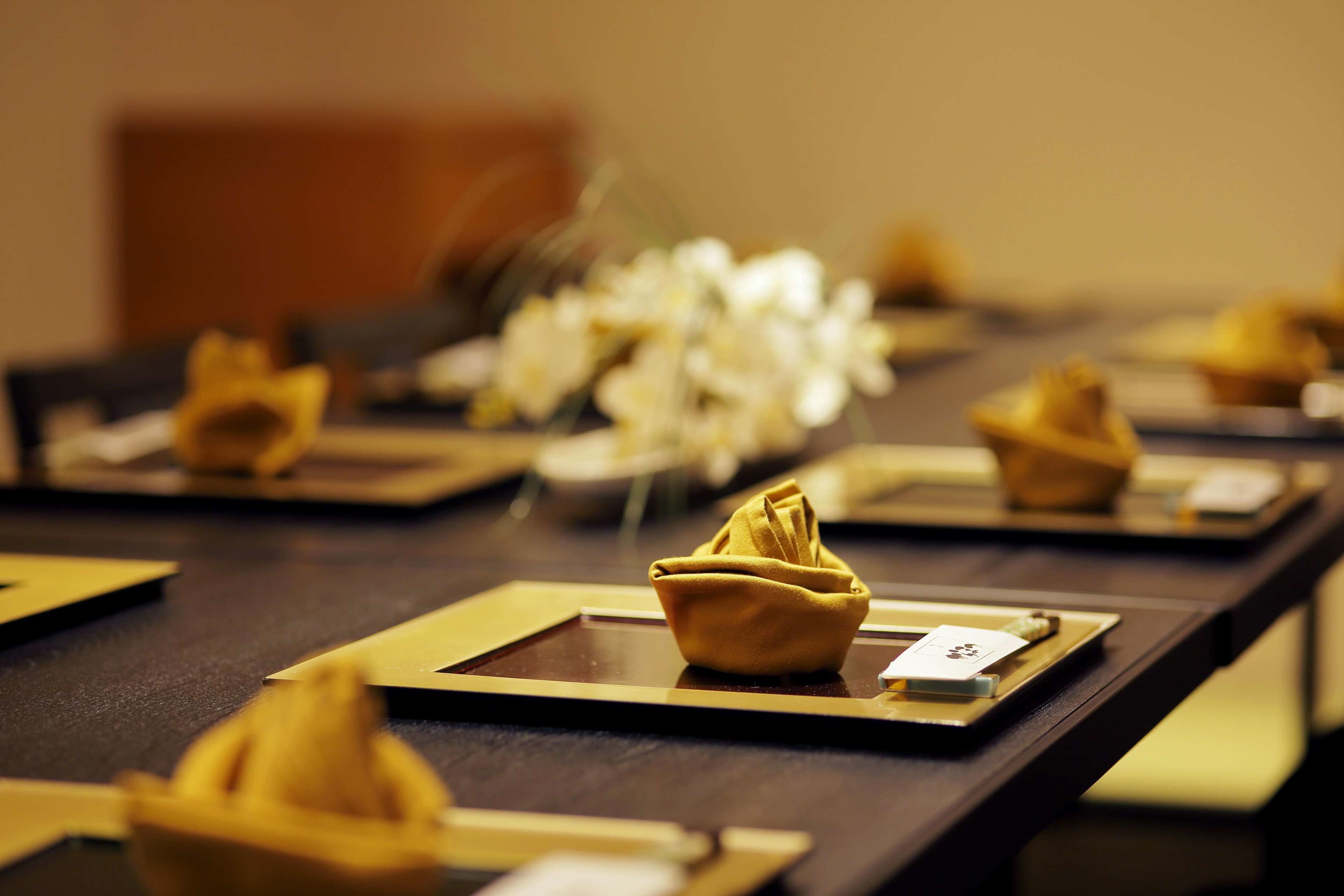 breakfast and lunch served