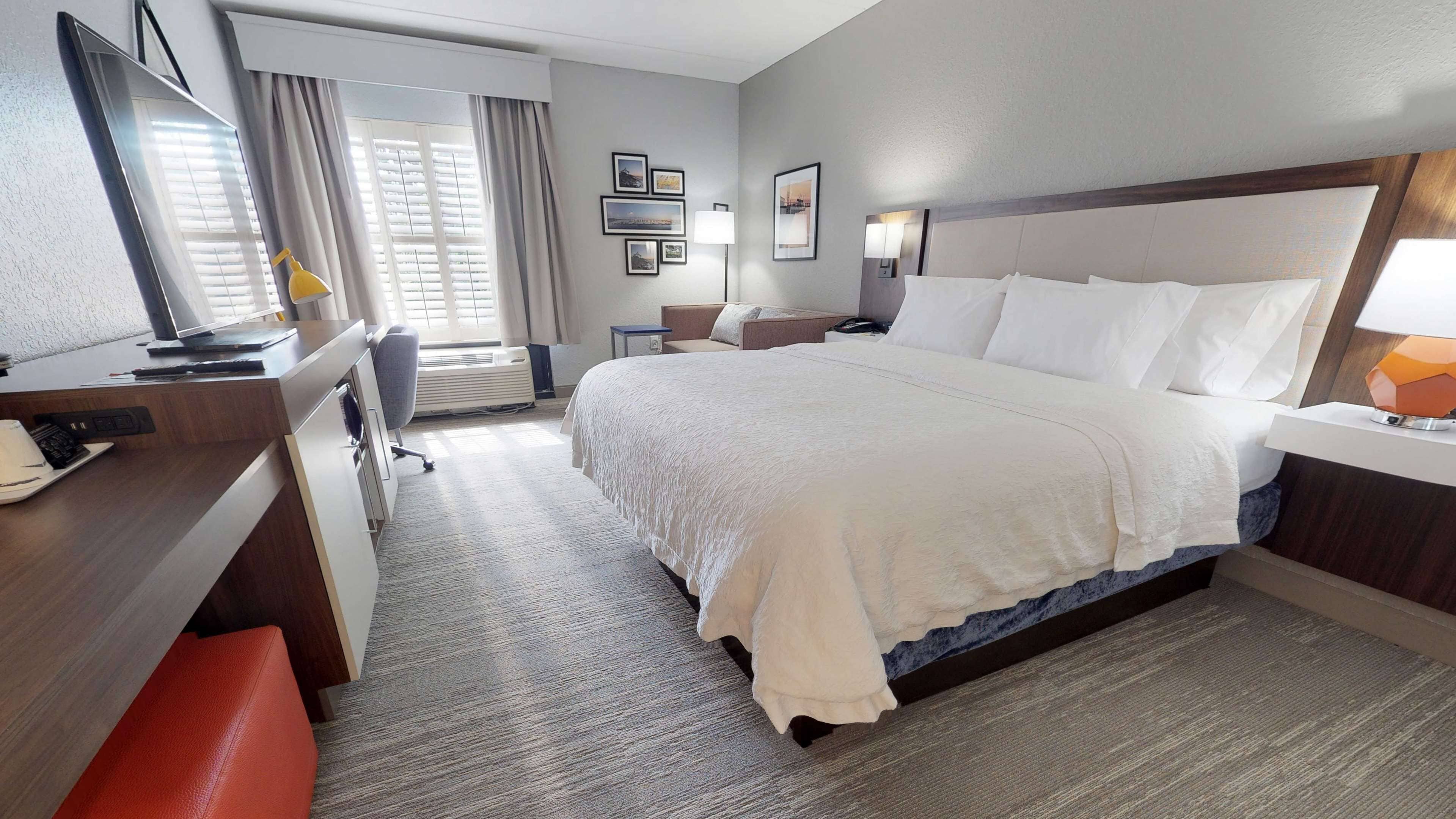 studio, 1 king bed, non smoking | in-room safe, desk, iron/ironing board, cots/infant beds