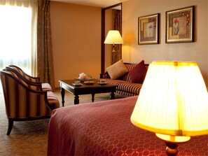 1 chambre, coffres-forts dans les chambres, bureau