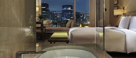 Rom – deluxe, 1 kingsize-seng | Sengetøy i egyptisk bomull, allergitestet sengetøy og minibar