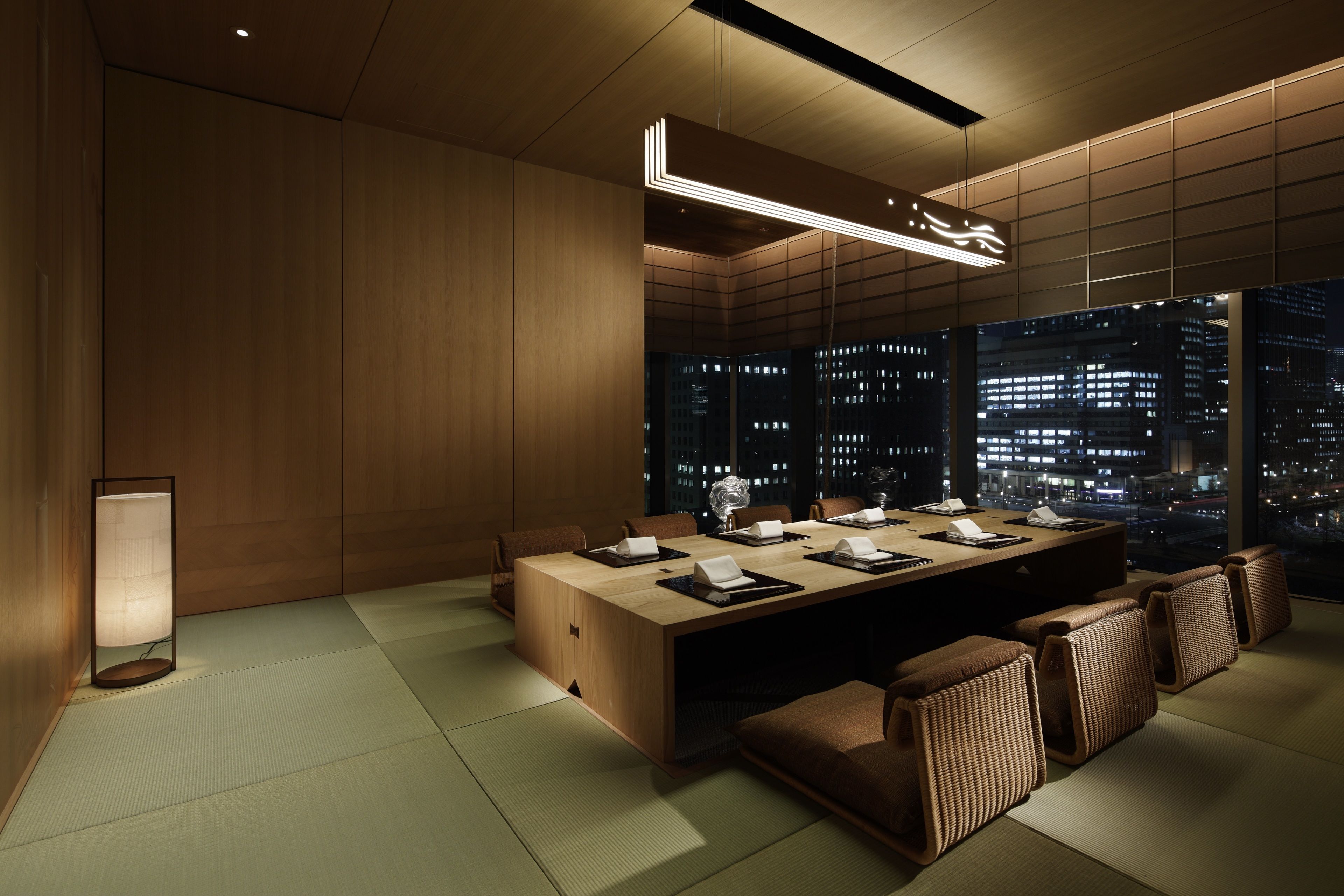 lunch and dinner served, french cuisine