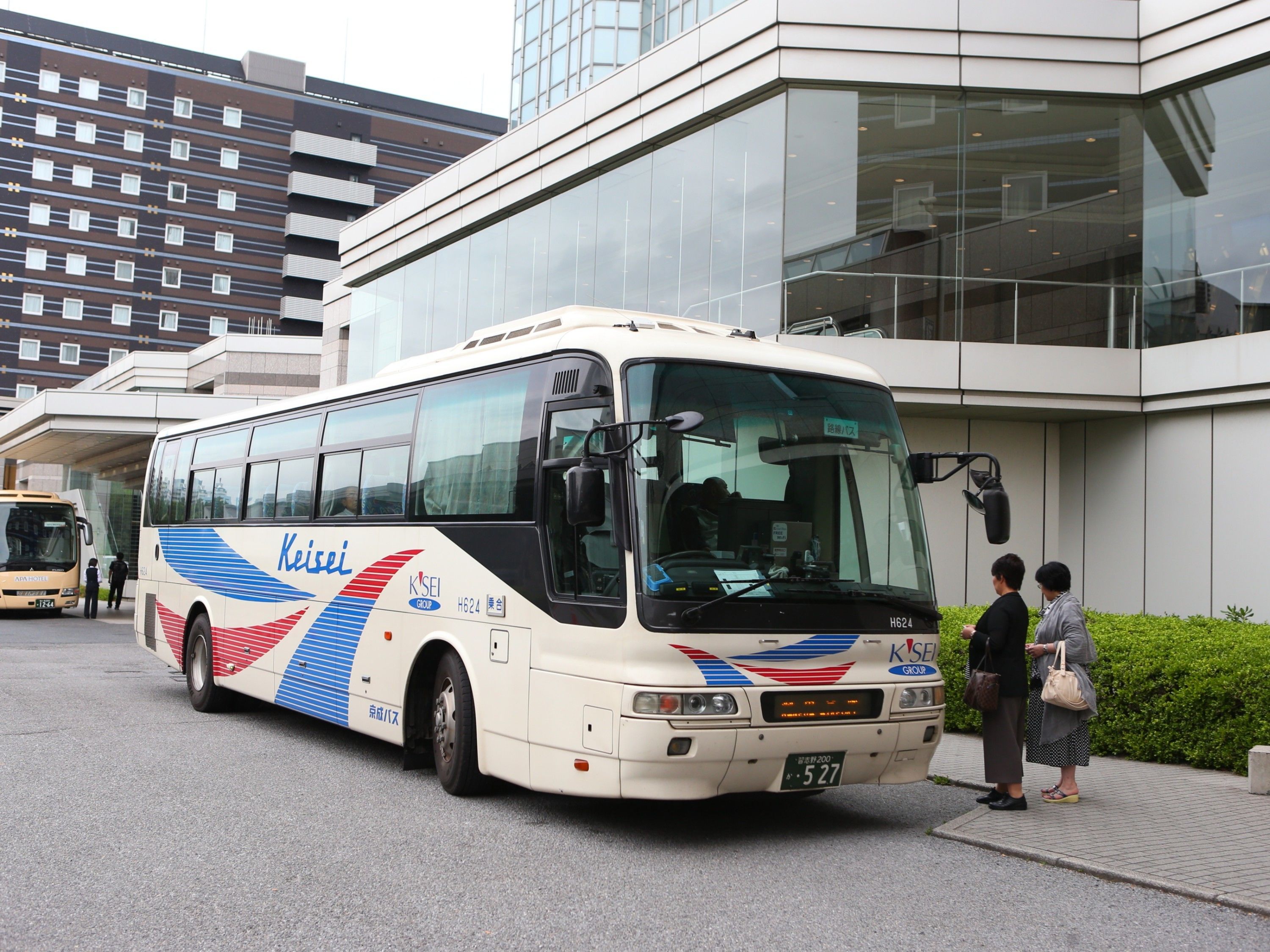 airport shuttle