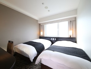 Down duvets, desk, free WiFi, bed sheets