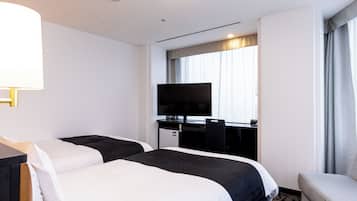 Down duvets, desk, free WiFi, bed sheets