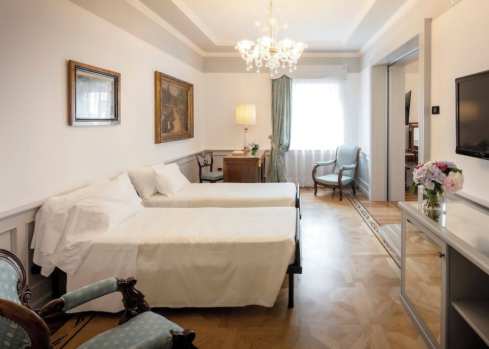 Hotel Due Torri by null