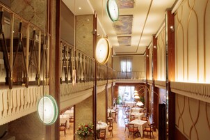 Breakfast, lunch and dinner served