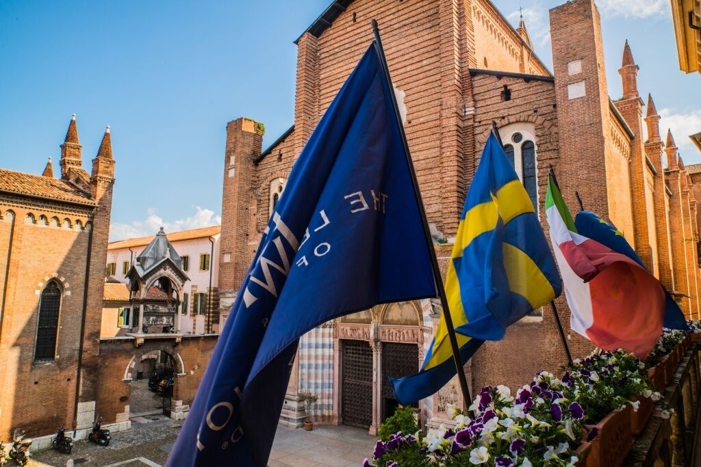 deluxe suite | 1 bedroom, premium bedding, down duvets, minibar