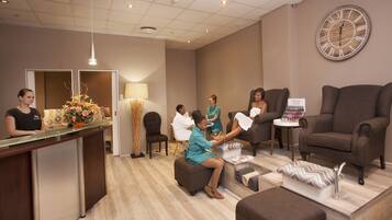 Couples treatment room(s), body treatments, facials