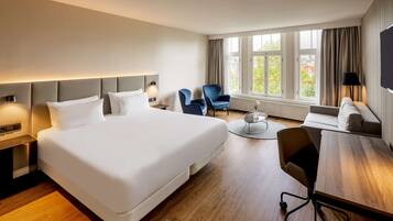 Minibar, in-room safe, desk, blackout drapes