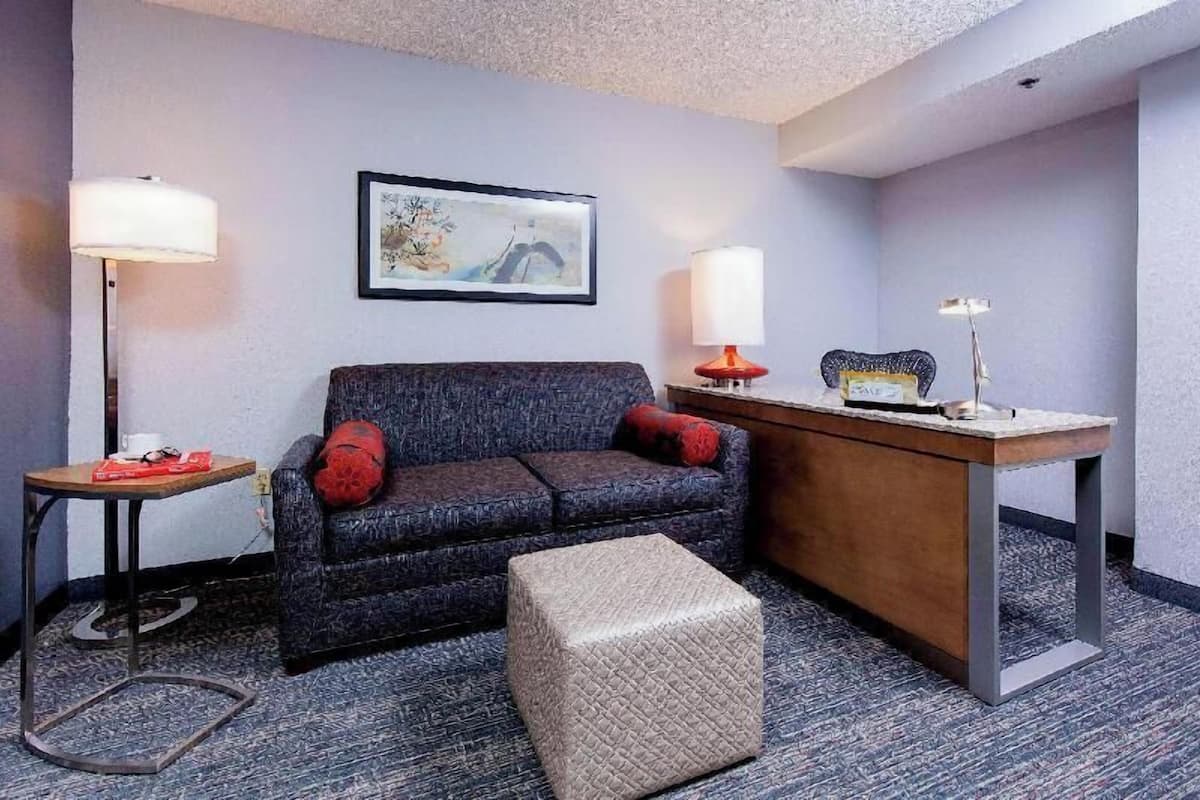 Living area | 32-inch LCD TV with satellite channels, TV, iPod dock