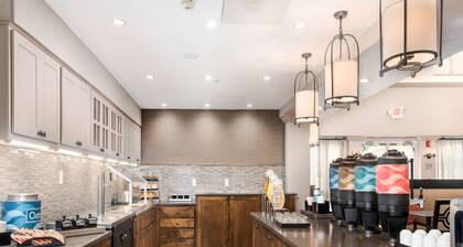 Homewood Suites by Hilton Austin-South/Airport