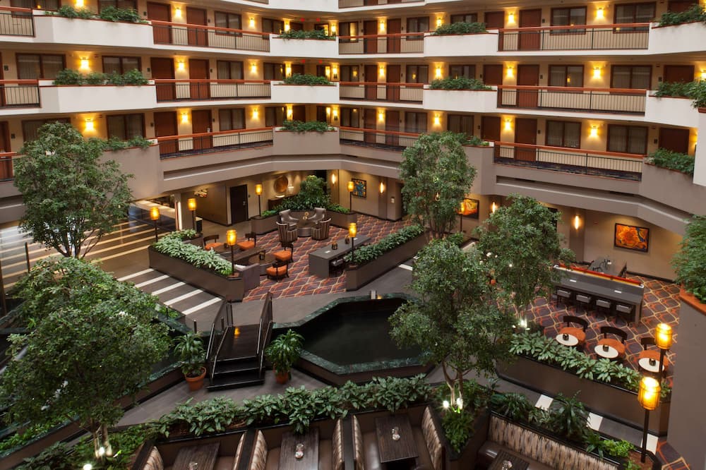 Embassy Suites by Hilton Austin Arboretum