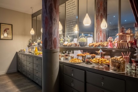 Daily buffet breakfast for a fee. Hotel Litteraire Gustave Flaubert, Signature Collection