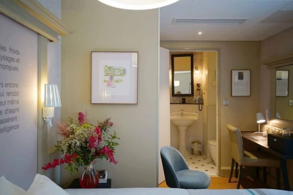 In-room safe, desk, soundproofing, free cots/infant beds