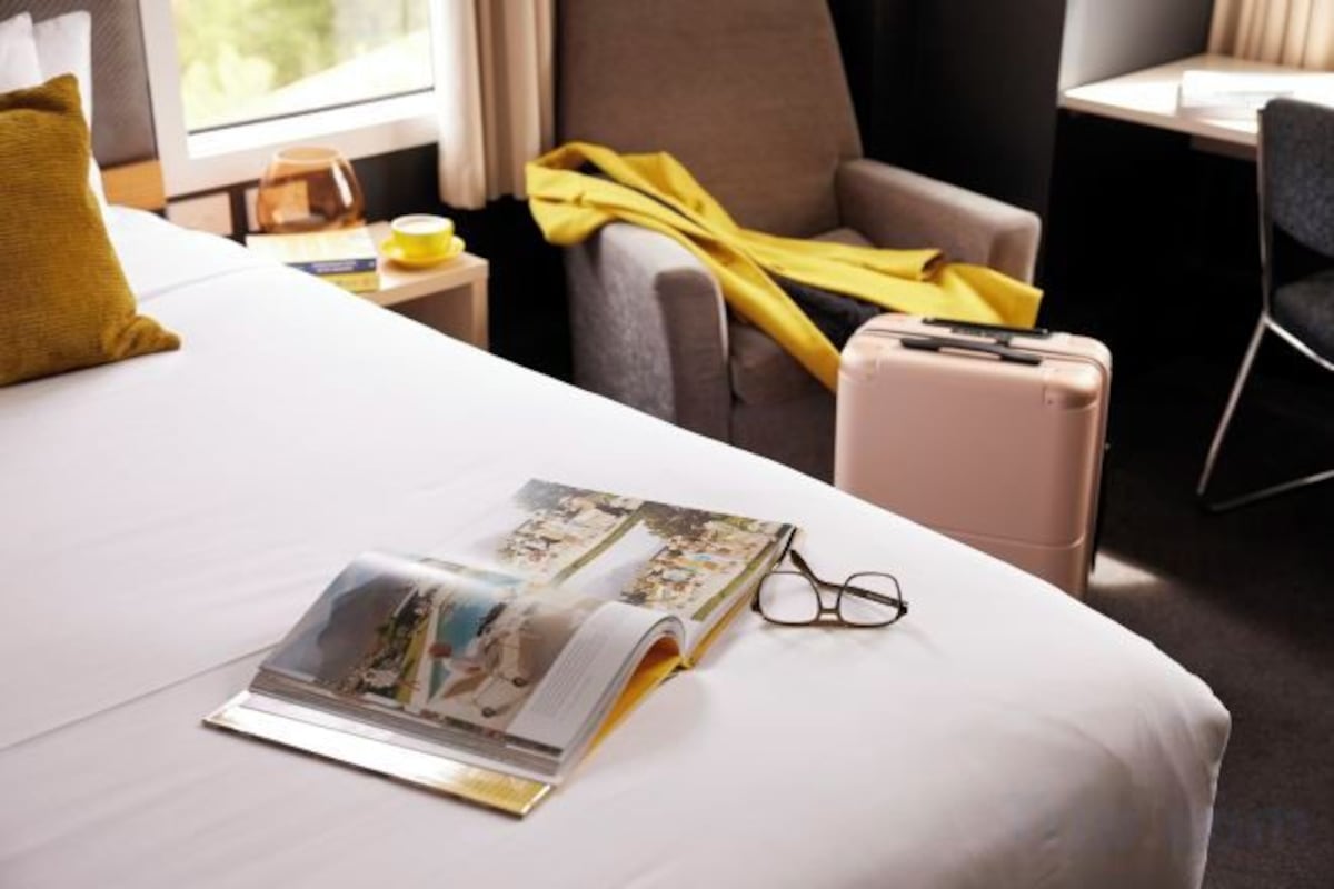 Hypo-allergenic bedding available, desk, laptop workspace