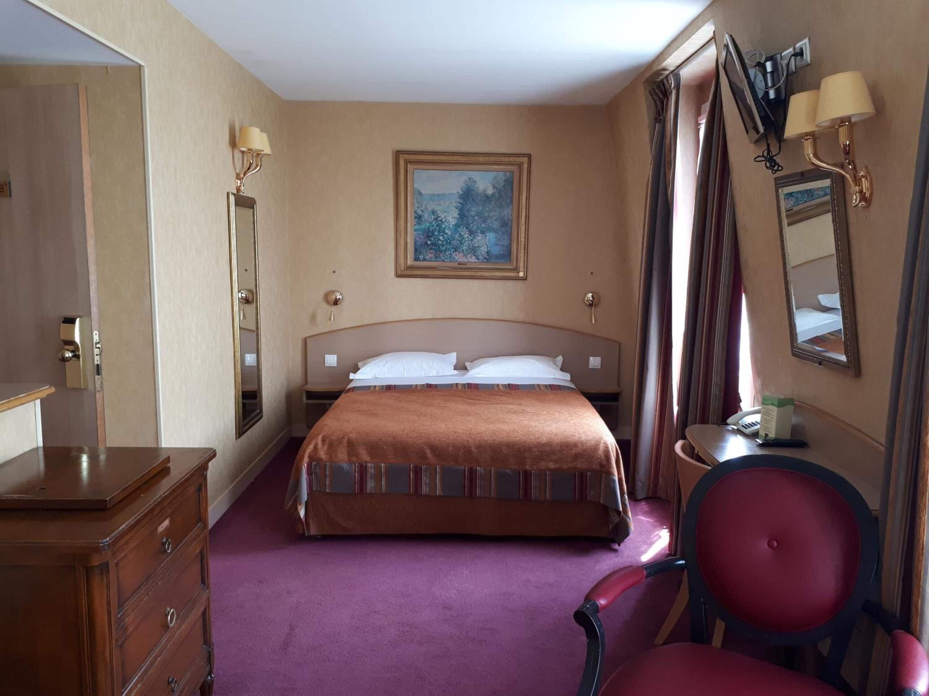 in-room safe, soundproofing, free wifi