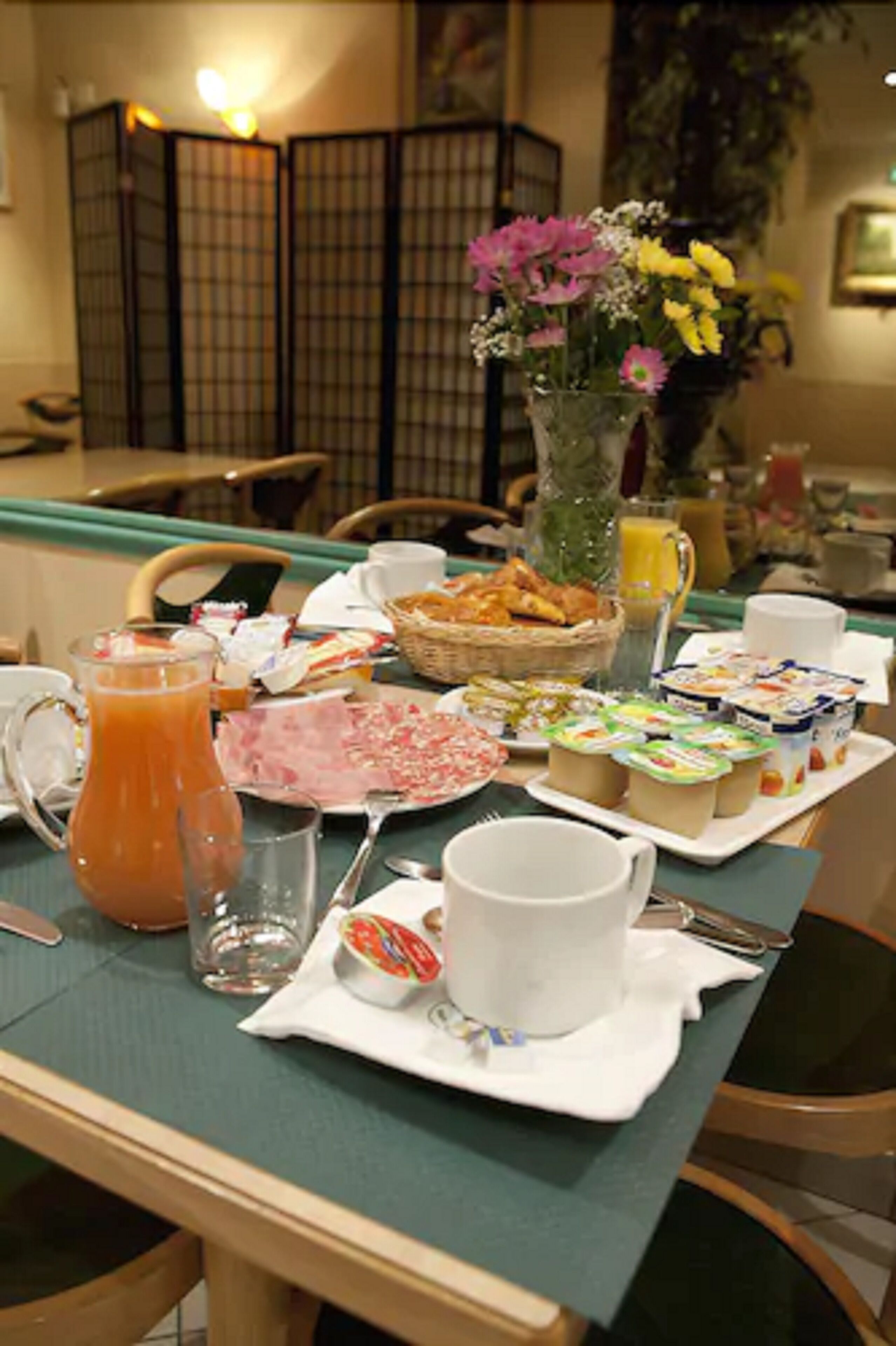 Daily buffet breakfast (EUR 10 per person)