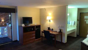 In-room safe, desk, iron/ironing board, free cots/infant beds
