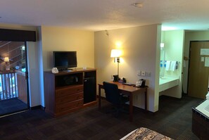 In-room safe, desk, iron/ironing board, free cots/infant beds