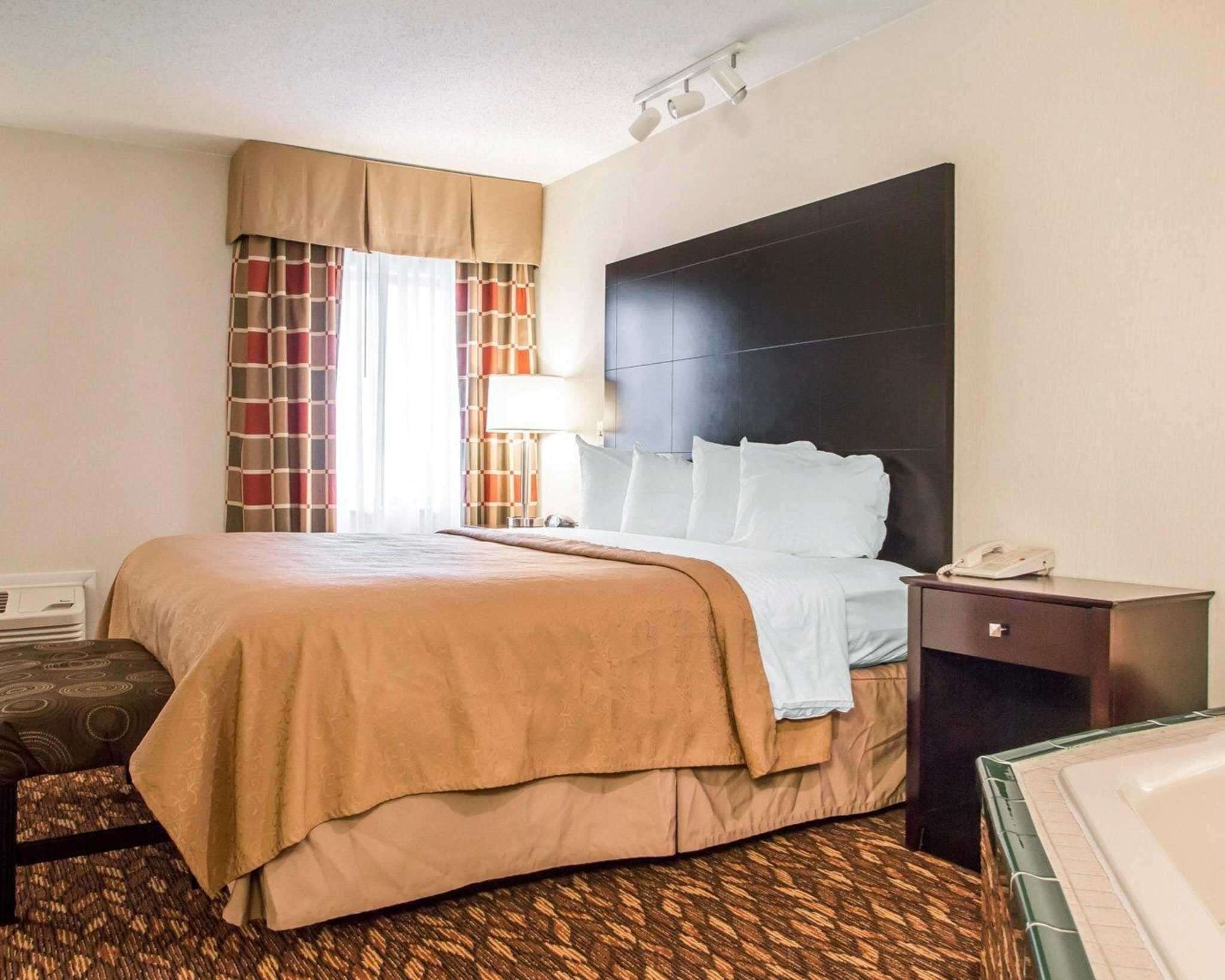 in-room safe, individually decorated, individually furnished, desk