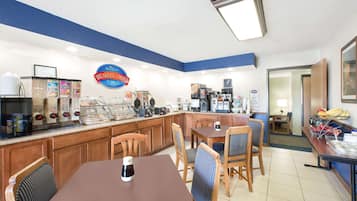 Free daily continental breakfast